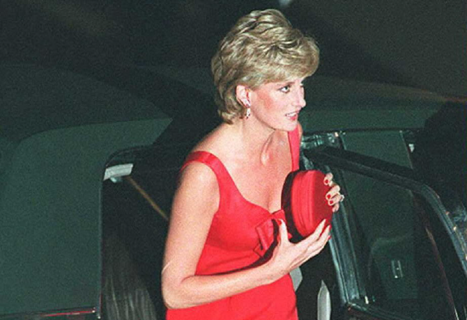 Hátborzongató: Diana hercegné megjósolta halálos autóbalesetét